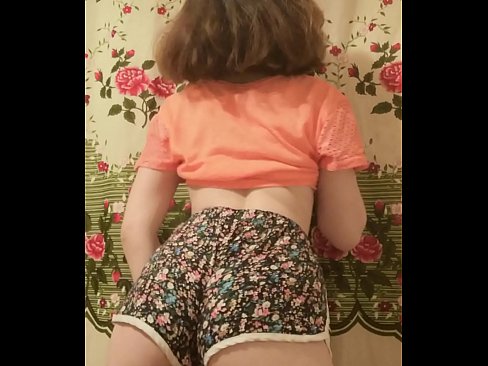 ❤️ 섹시한 젊은 아기 스트립 떨어져서 그녀의 반바지 에 카메라 포르노 vk 우리 ko.pornma-com.ru ❌